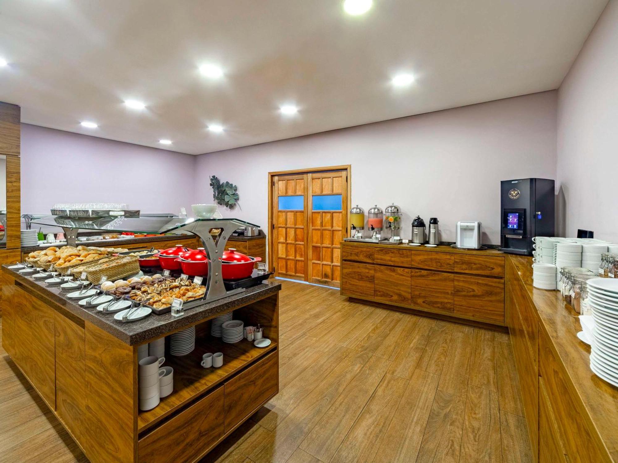 Mercure Curitiba Golden المظهر الخارجي الصورة